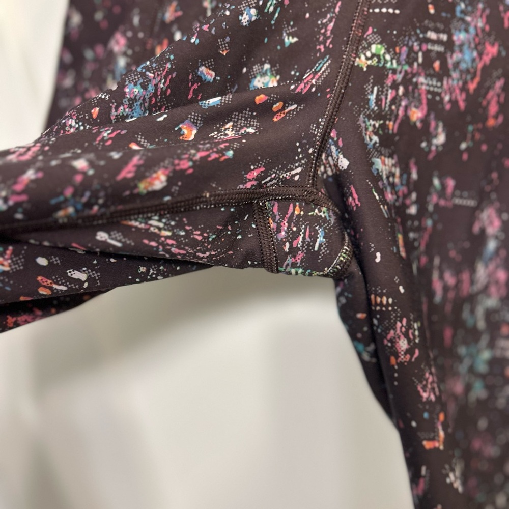 Athleta Lightning City Lights Capri - Picture 6 of 11
